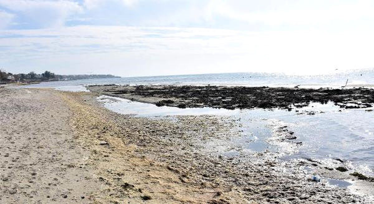 Tekirdağ'da Deniz 15 Metre Çekildi