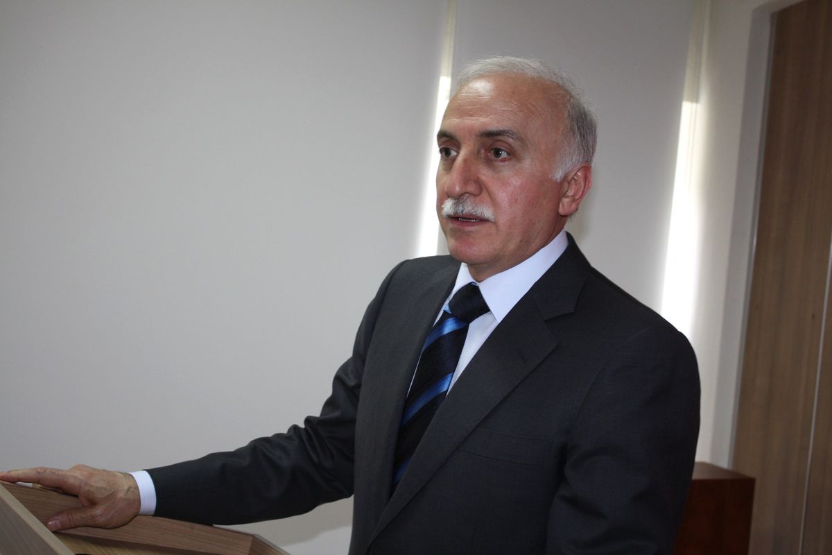 Vali Şahin: "Ekim\'de 160 Bin 789 Hava Yolcusuna Hizmet Verildi"