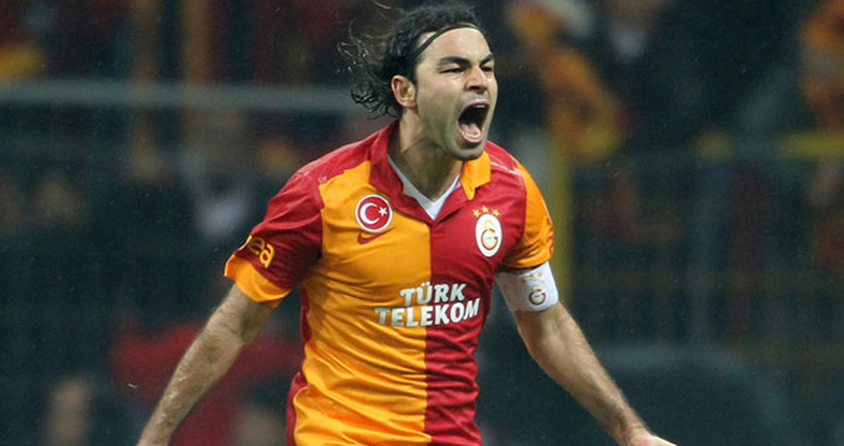 Yerine Cavanda Girince Sinirlenen Selçuk İnan, Ayhan Akman'la Tartıştı