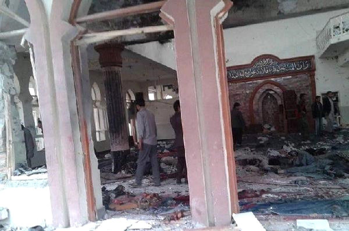 Afganistan\'da Camiye Saldırı: 27 Ölü, 40\'a Yakın Yaralı