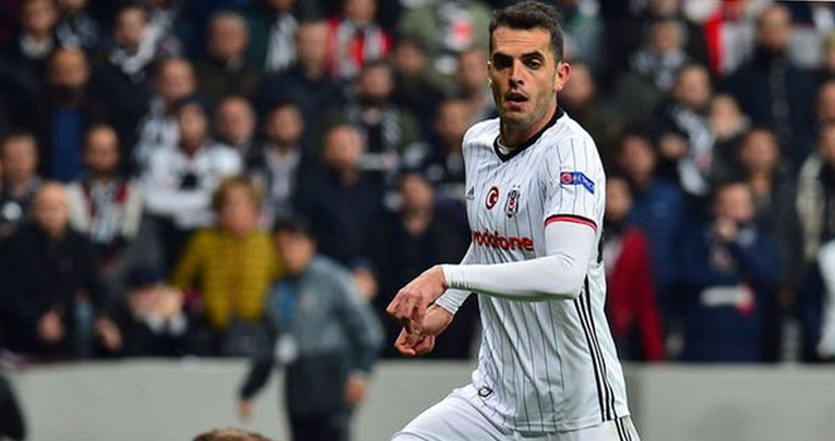 Beşiktaş'ta Diz Kapağında Sorun Olan Rhodolfo 2 Hafta Yok