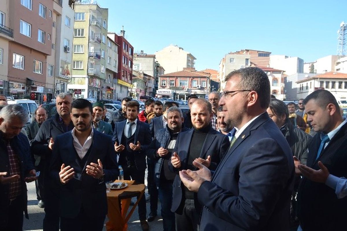 Bilecik\'te Protokolü Bir Araya Getiren İş Yeri Açılışı