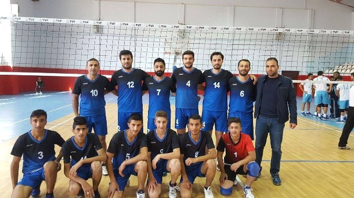 Hakkari\'de Basketbol ve Voleybol Heyecanı