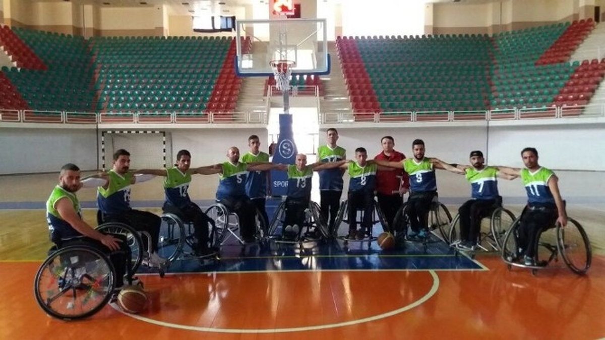 Hakkarili Engelliler Diyarbakır\'dan Galip Döndü