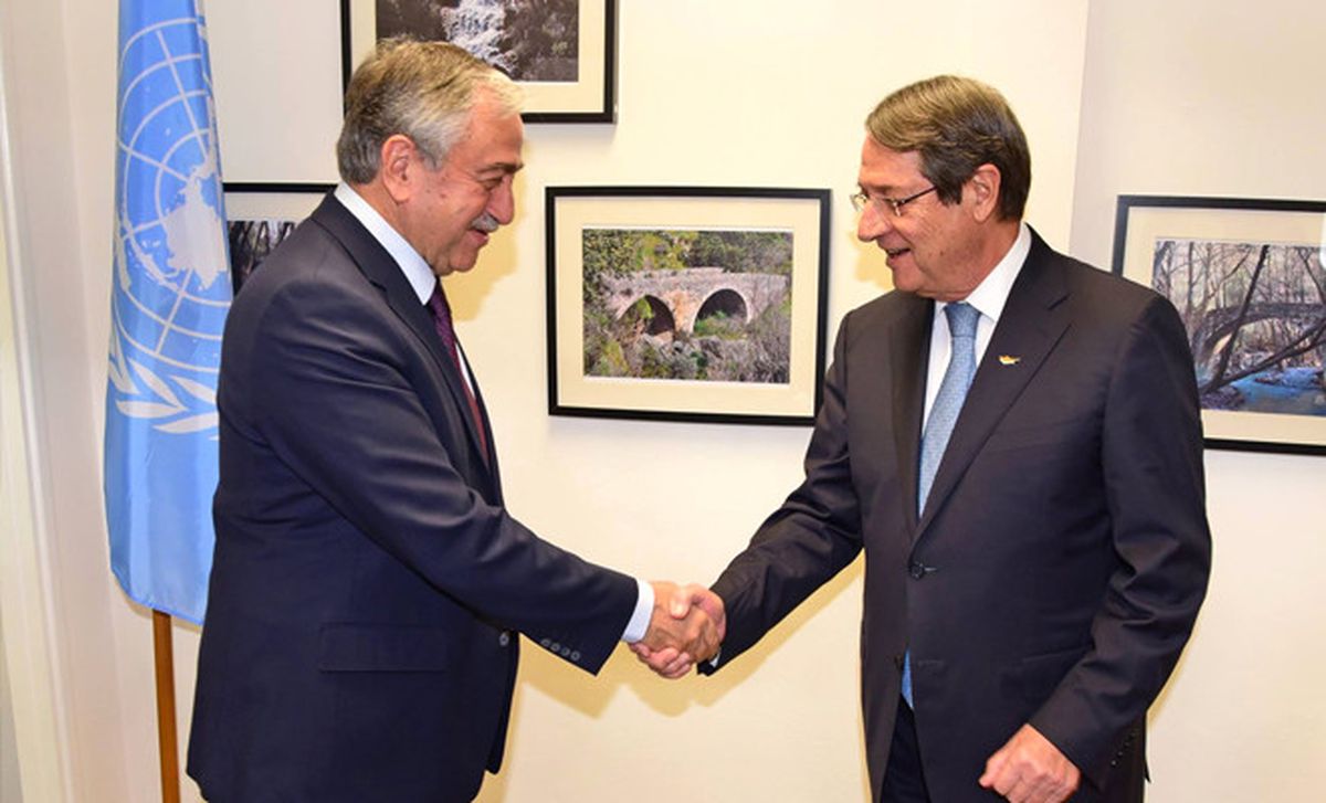 İsviçre\'de Kıbrıs Zirvesi