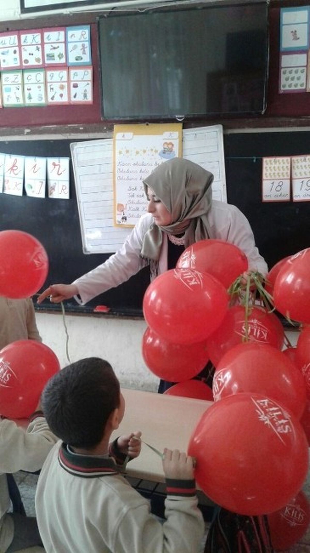 Kilis Belediyesi "Dünya Çocuk Günü" Dolayısıyla Çocuklarla Bir Araya Geldi