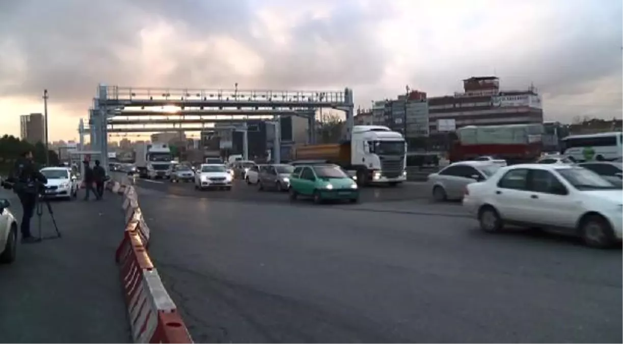 Mahmutbey Gişelerinde Serbest Geçiş Başladı, Trafik Rahatladı