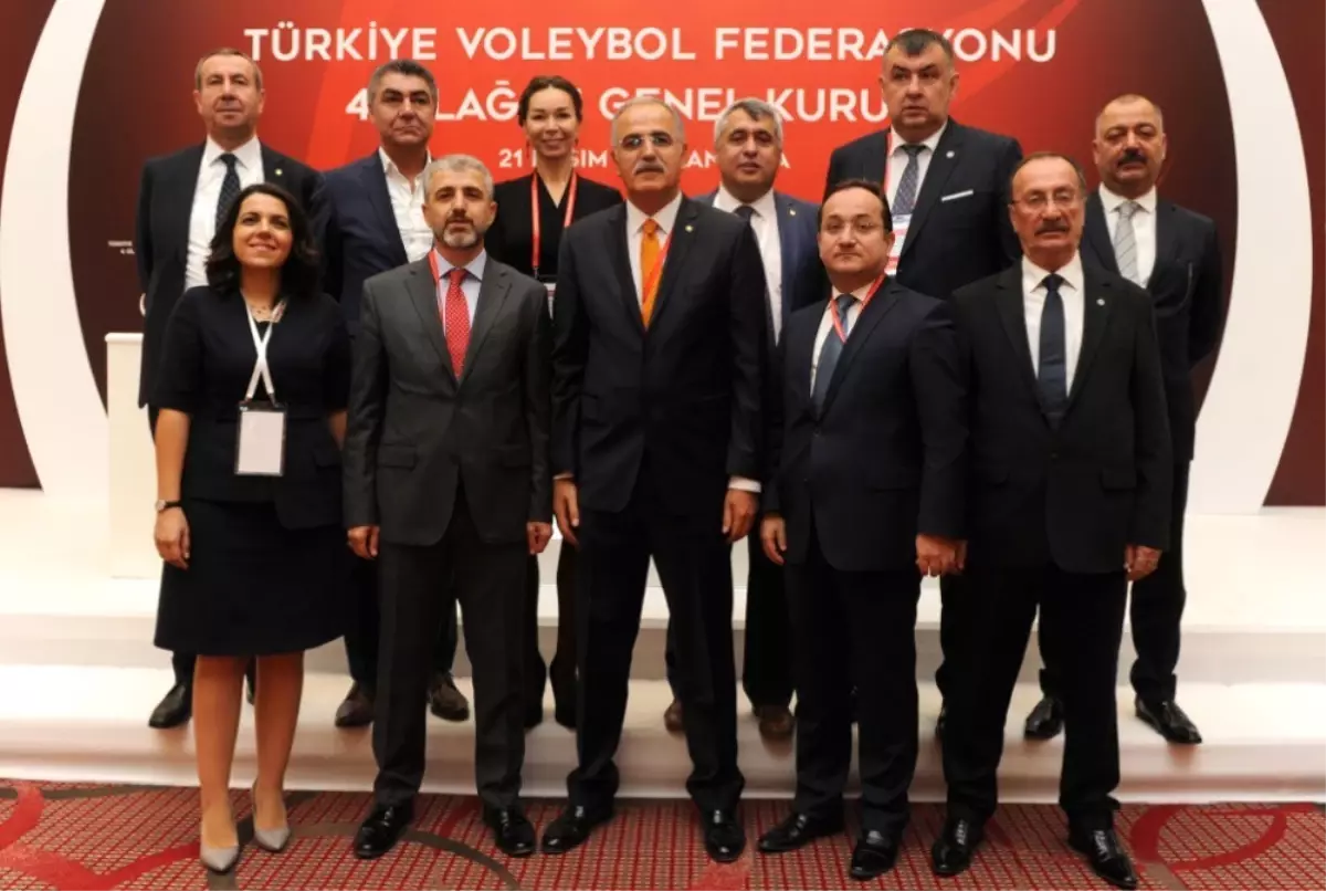 Voleybolun Yeni Başkanı Mehmet Akif Üstündağ Oldu