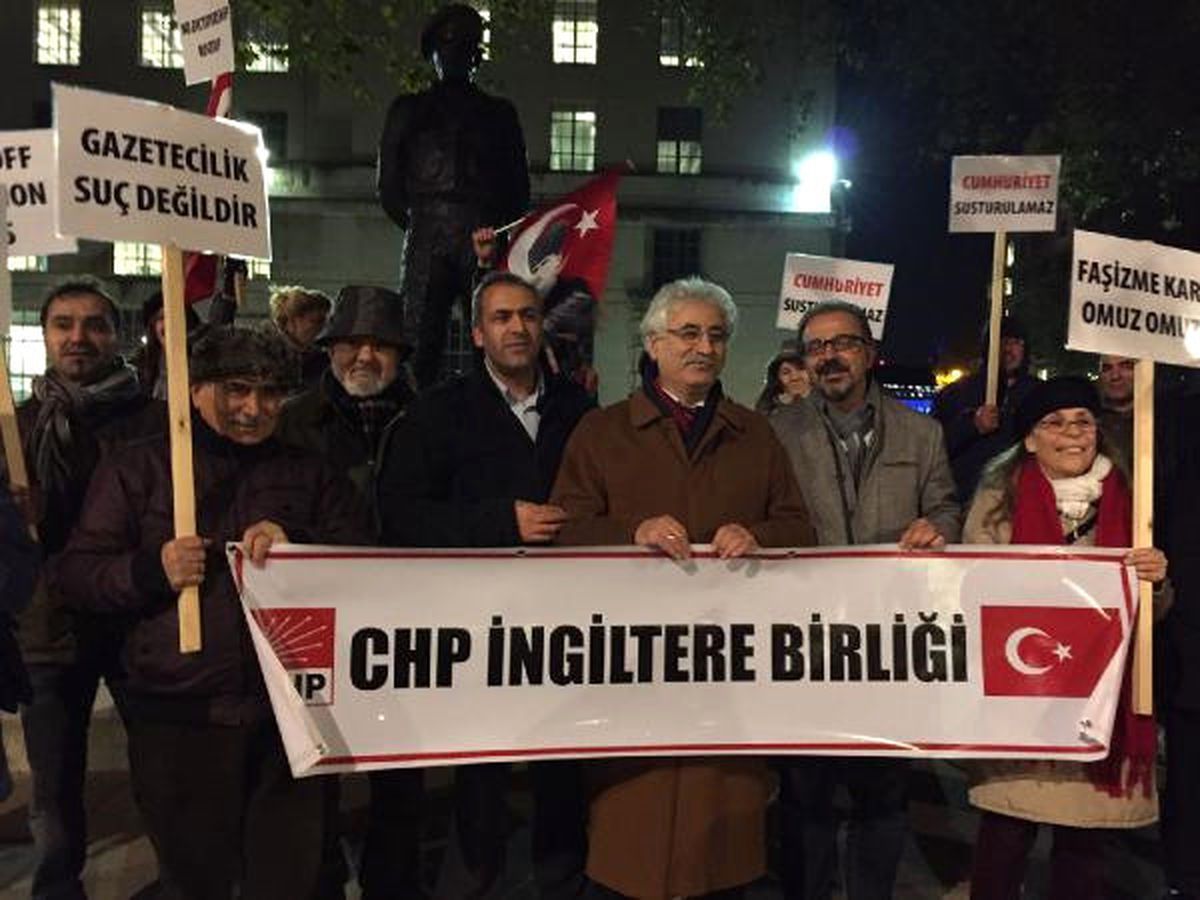 Cinsel İstismar Düzenlemesi Londra\'da Protesto Edildi