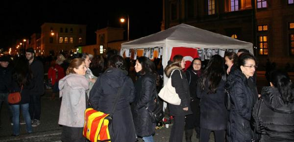 Cinsel İstismar Düzenlemesine Karşı "Üşüyoruz" Eylemi