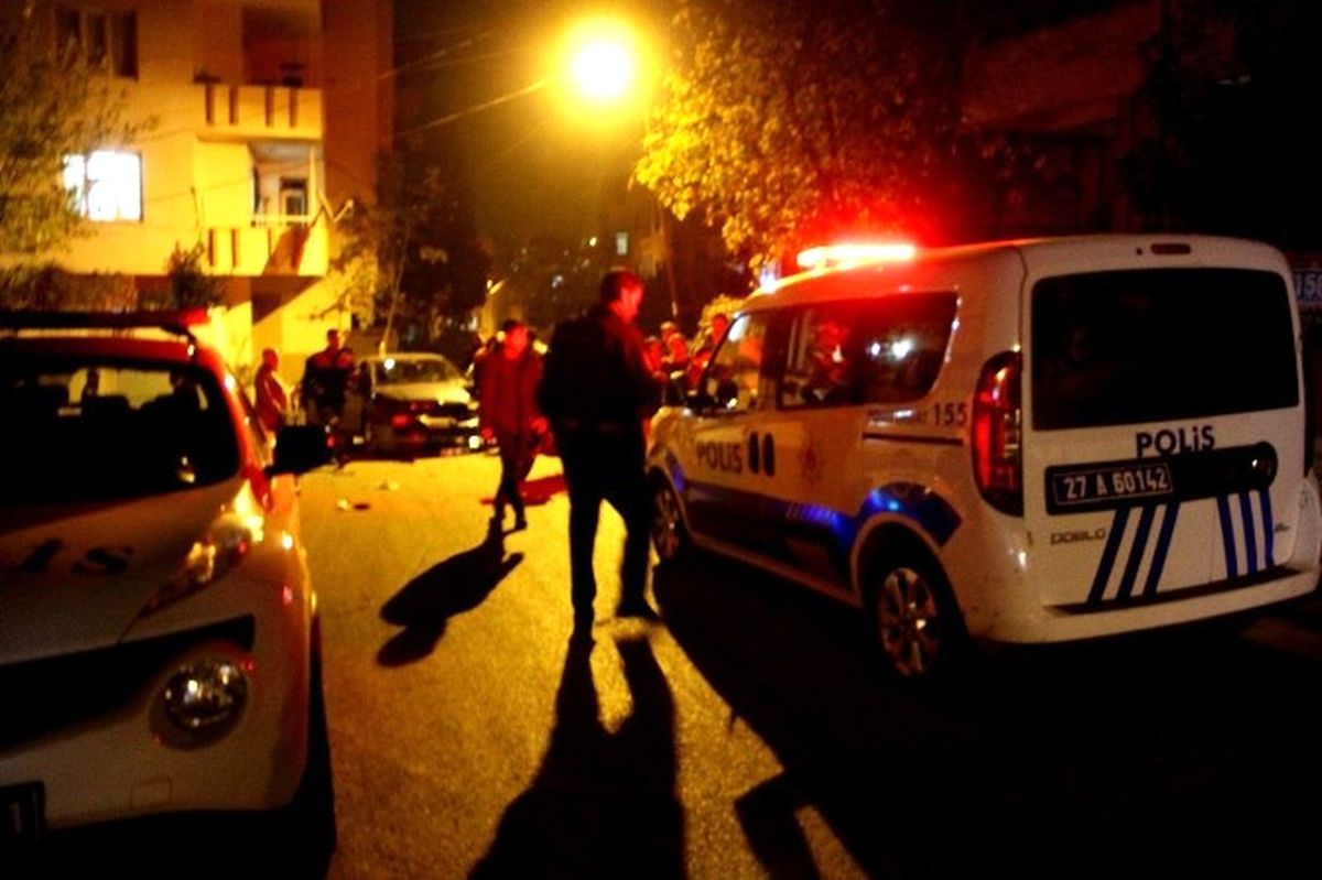 Dur İhtarına Uymayan Araçtan Silah ve Uyuşturucu Çıktı