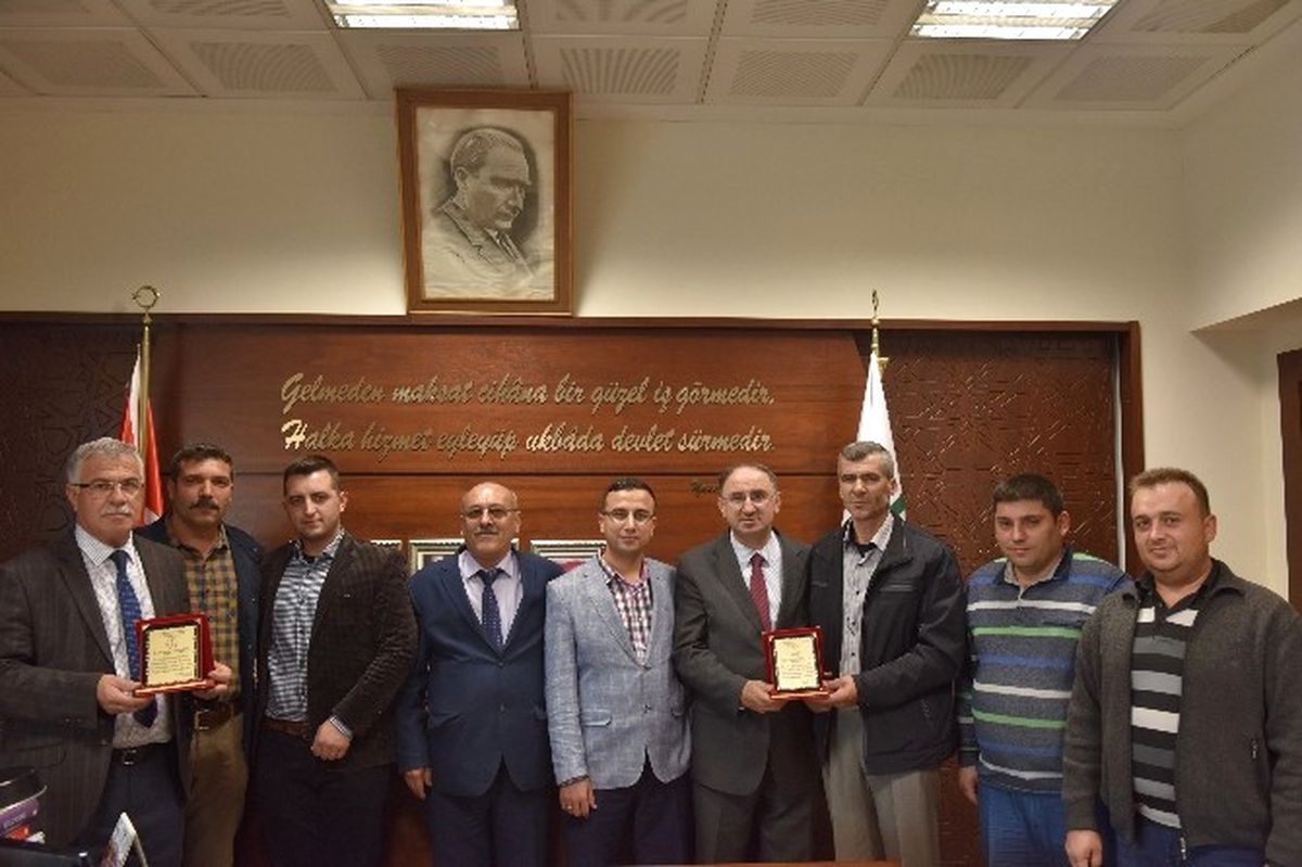 Eğitimcilerden Kurtulan\'a Teşekkür Ziyareti