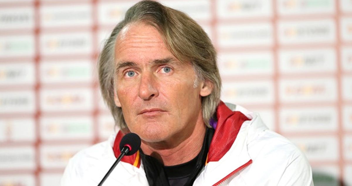 Galatasaraylı Yönetici Nazifoğlu: Riekerink Takımın Başında Kalacak