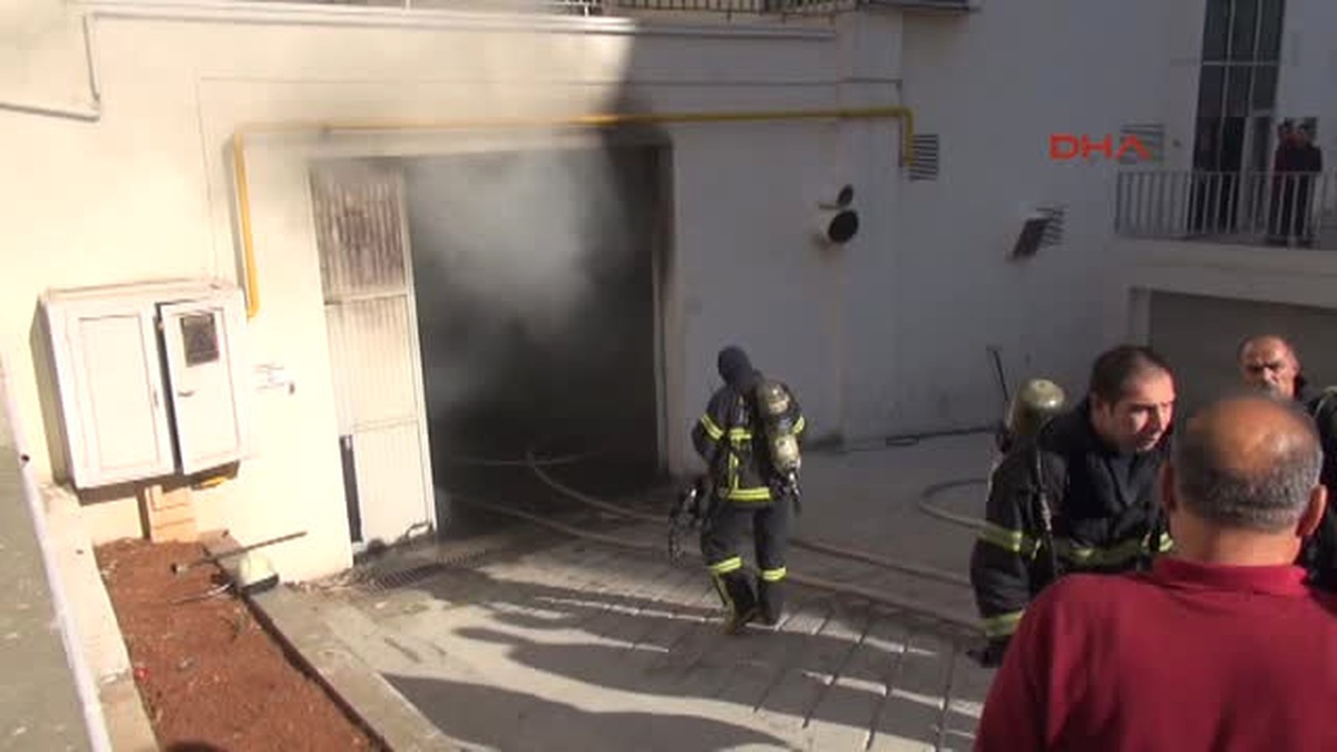Gaziantep Oto Yedek Parça Deposunda Yangın Korkuttu