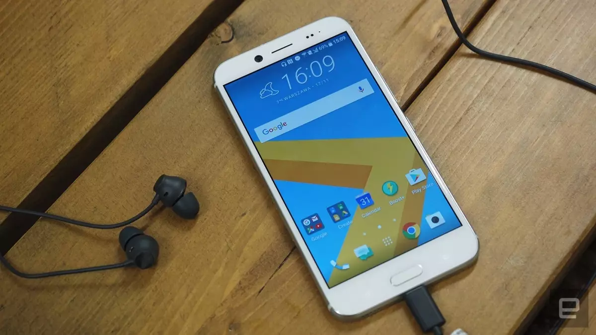 Htc 10 Evo Geliyor, Ancak...