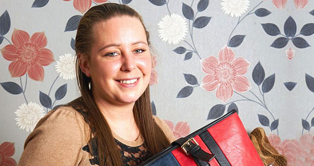 İngiliz Kadın, Kanser Olduğunu Çantası Sayesinde Öğrendi