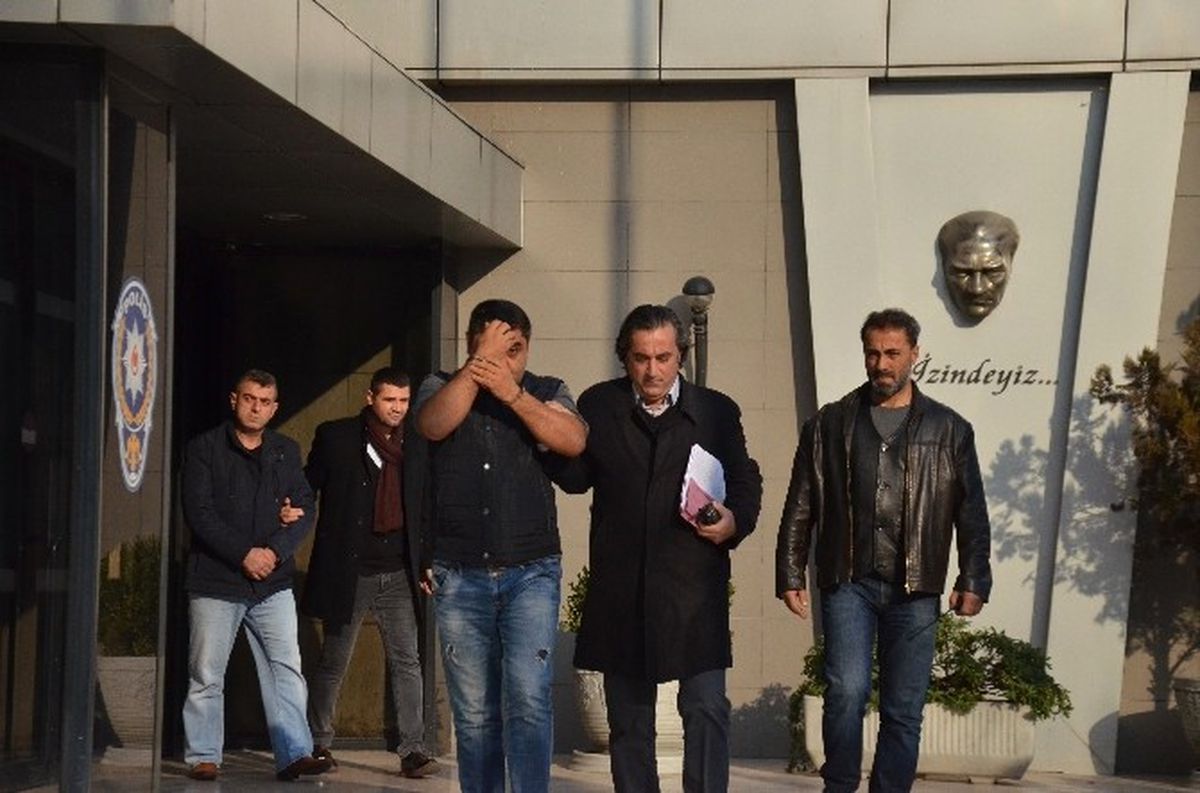 Kamu Müsteşarıyım" Diyerek Devlette İş Vaadiyle Dolandırdı
