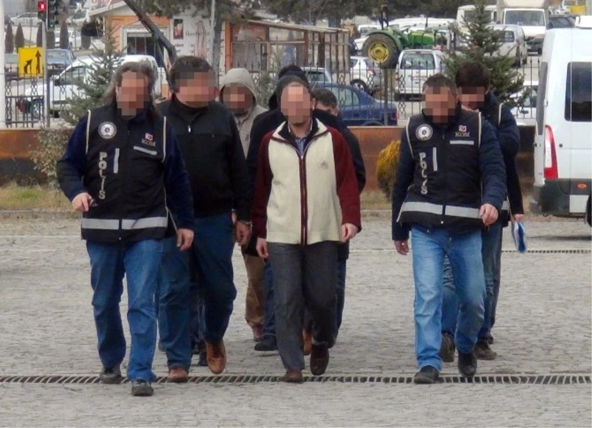 Kastamonu\'da "Bylock" Kullanan 14 Kişi Tutuklandı