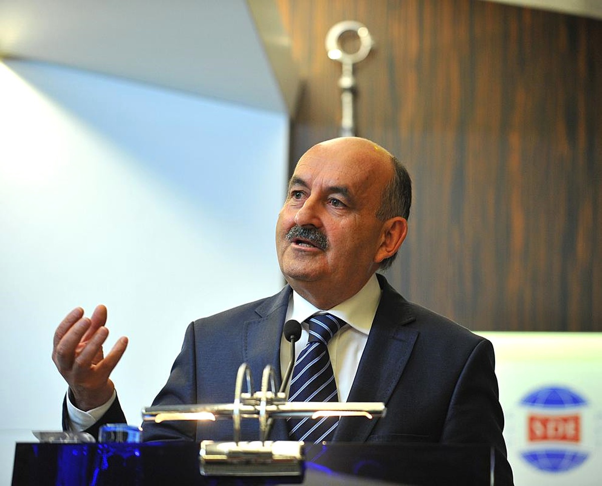 Müezzinoğlu: "Heyelan Altındaki 10 Çalışanımıza Bir An Önce Ulaşma Çalışmaları Devam Ediyor"