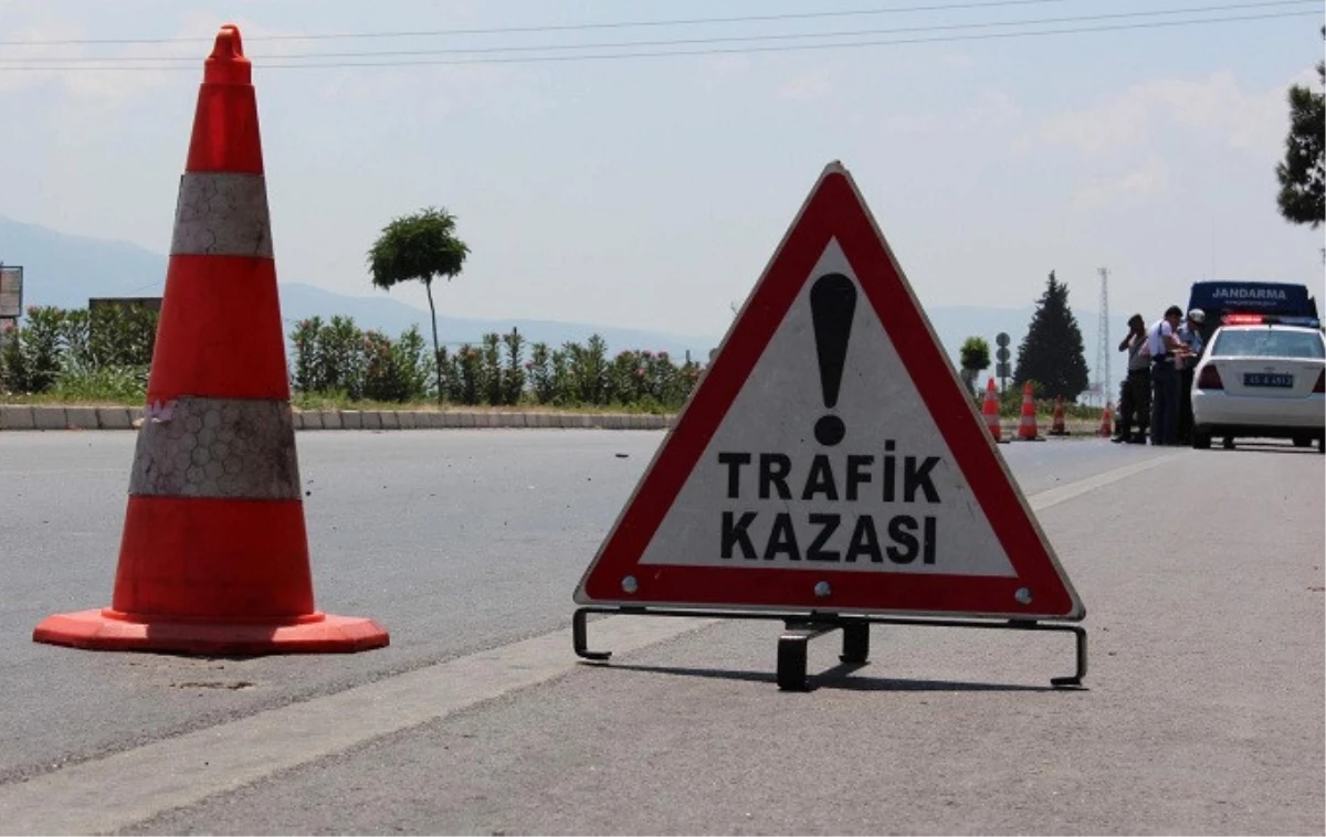 Osmaniye\'de Trafik Kazası: 1 Ölü, 3 Yaralı