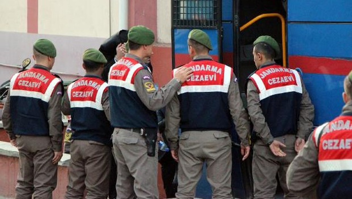 PKK\'nın Hücre Evi Baskınında 8 Üniversitelinin Yargılanmasına Devam Edildi