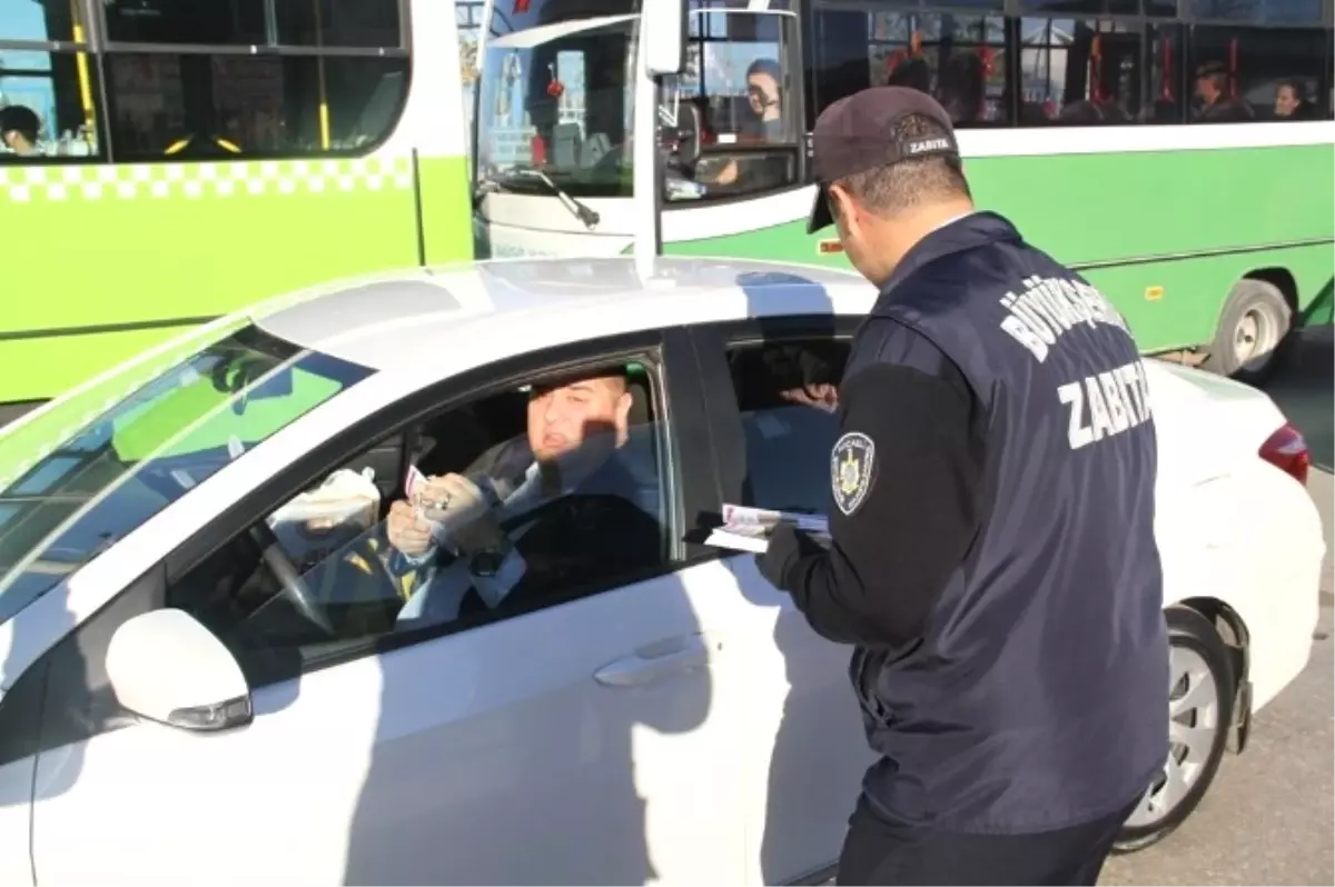 Sokaklarda Dilenenleri İlgili Kurumlara Yönlendirin