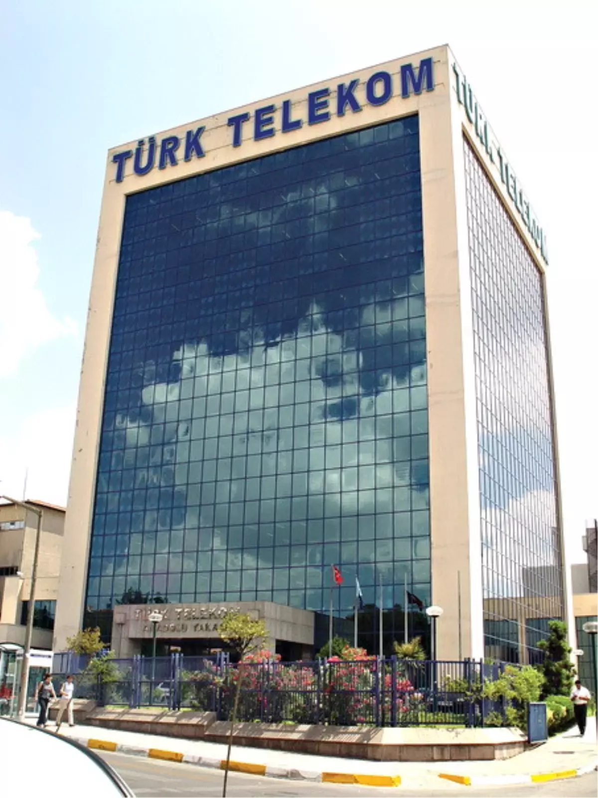 Telekom\'a Üst Düzey Fetö Operasyonu