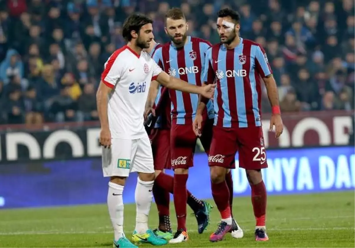 Trabzonspor\'dan Mustafa Akbaş Açıklaması