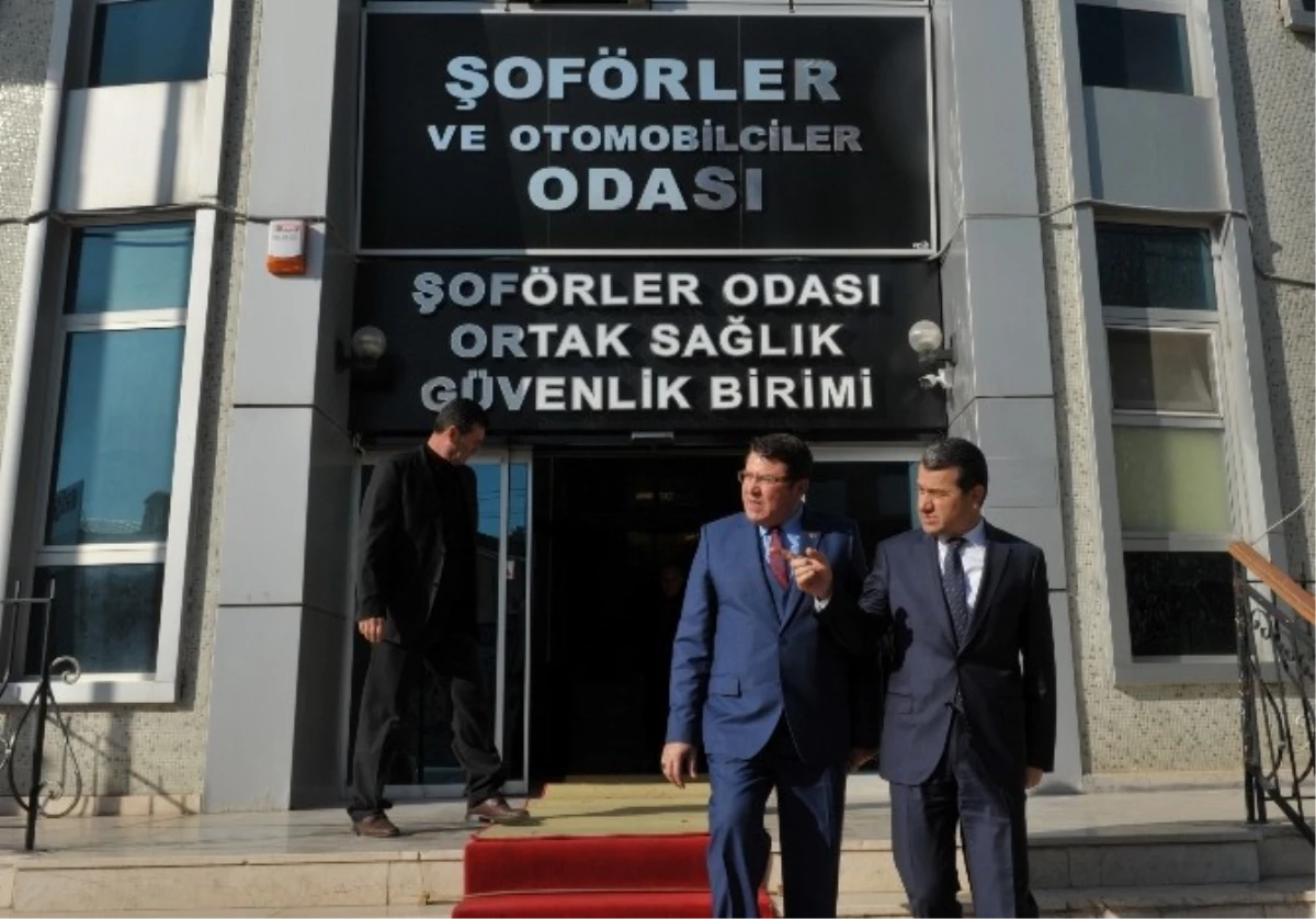 Vali Çelik, Eskişehir Şoförler ve Otomobilciler Odası\'nı Ziyaret Etti