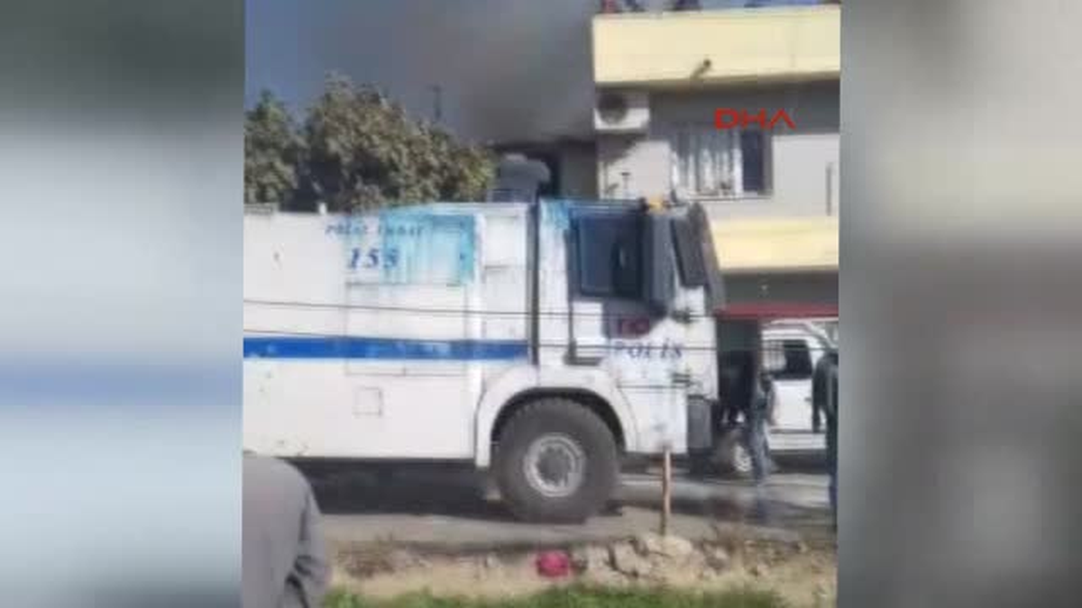 Adana Toma Bu Kez Göstericilere Değil Yangına Müdahale Etti