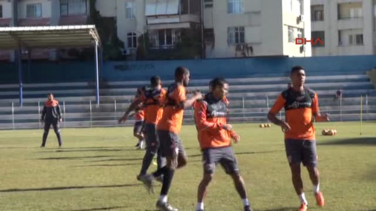 Adanaspor Teknik Direktörü Jurcic Sert Futbol Oynamaya Özen Göstermeliyiz