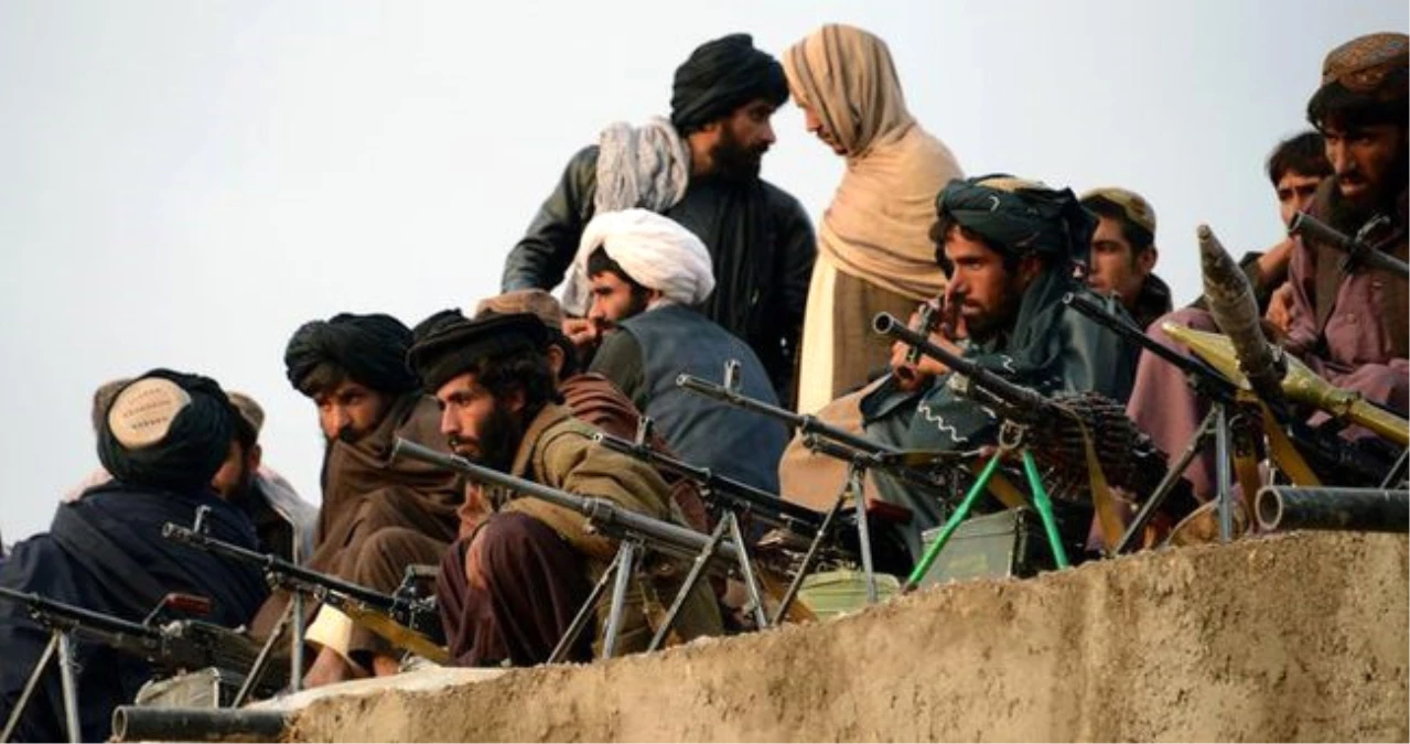Afganistan\'da Taliban 6 Kişiyi Kaçırdı