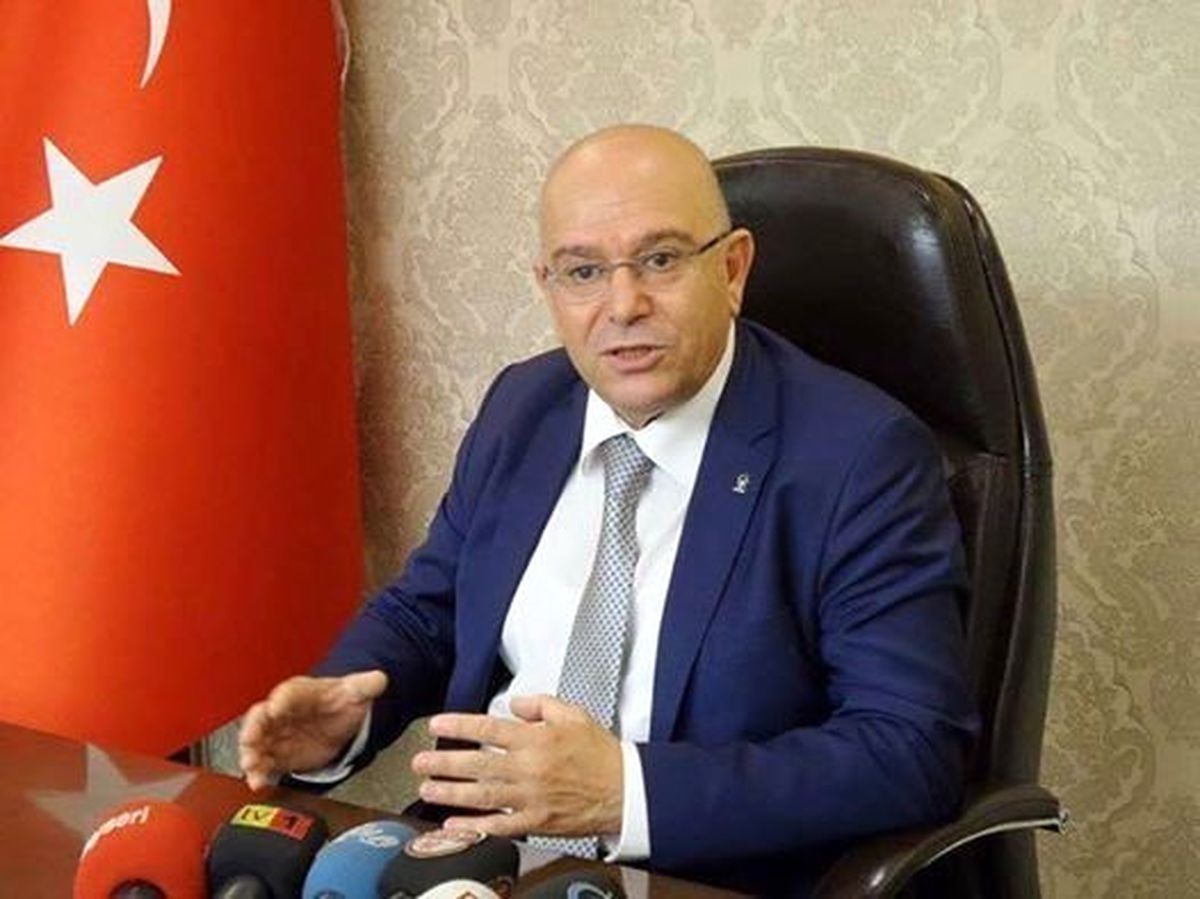 AK Parti İl Başkanı Hüseyin Cahit Özden: "Öğretmenler Öğrencilerin İkinci Anne ve Babasıdır"