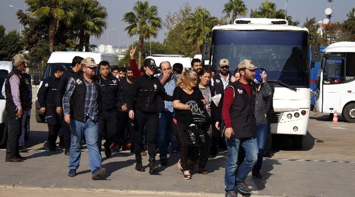 Antalya\'da Pkk/kck Operasyonu; 13 Gözaltı