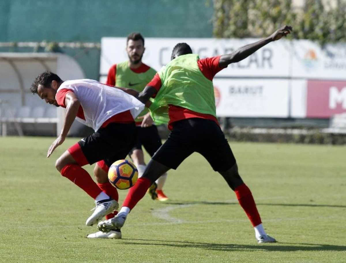Antalyaspor\'da, Adanaspor Hazırlıkları