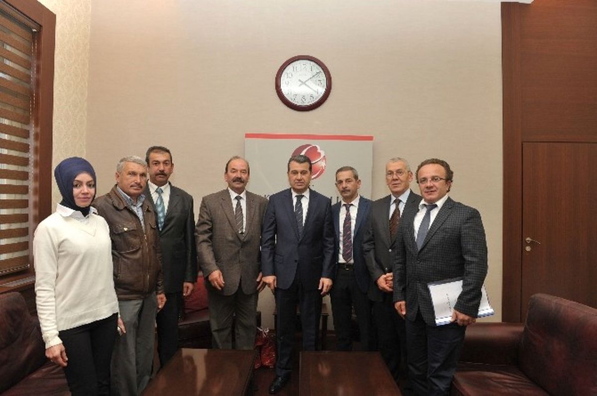 Arı Yetiştiricilerinden Vali Çelik\' Ziyaret