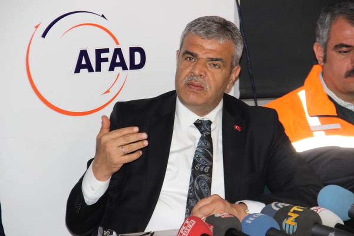 Başbakan Yarımcısı Kaynak, Göçük Alanında İnceleme Yaptı