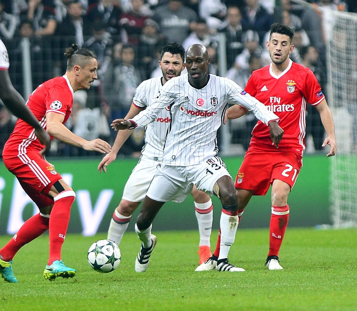 Benfica Teknik Direktörü Vitoria: "Rakibimiz Hak Ettiği Sonucu Aldı"
