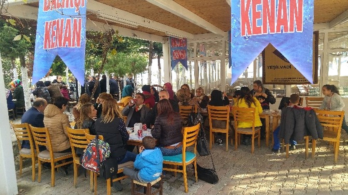 Beylikdüzü\'nde Öğretmenlere Balık Ziyafeti