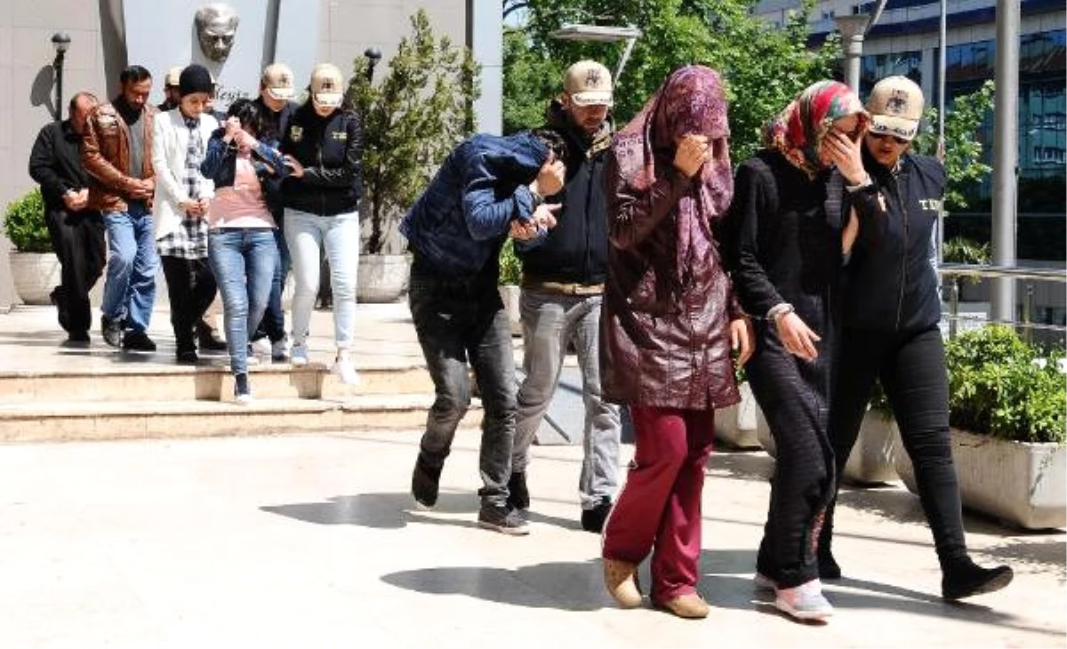 Bursa\'daki Canlı Bomba Saldırısı Sanıkları Hakim Karşısında