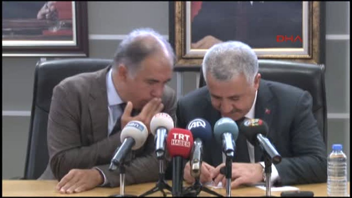 Izmir Bakan Arslan, Izmir Projelerini Anlatı