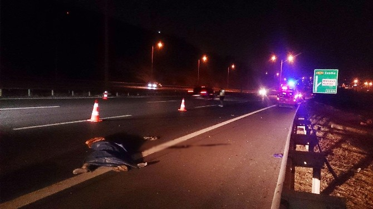 İzmir\'de Trafik Kazası: 1 Ölü