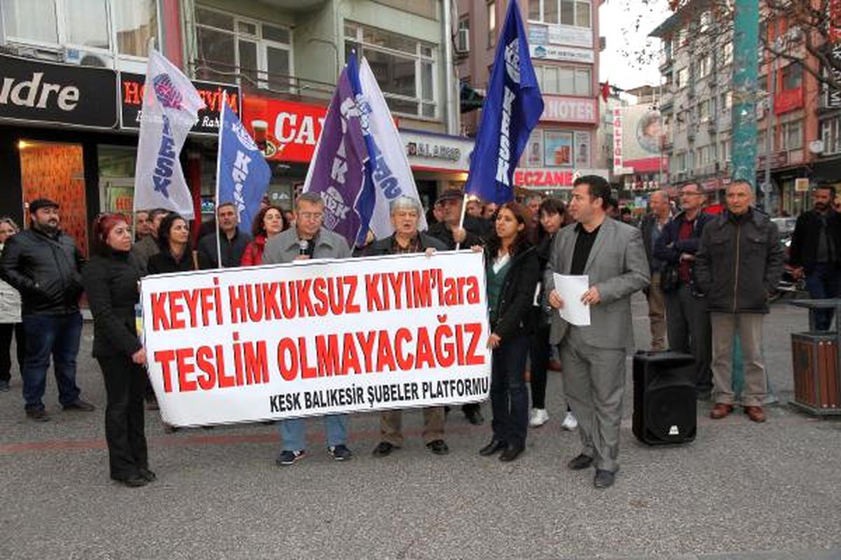 Kesk\'ten İhraçlara Tepki