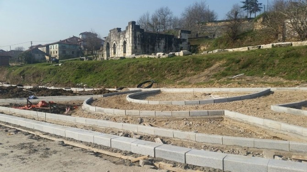 Konuralp\'de Arkeopark Yapılıyor
