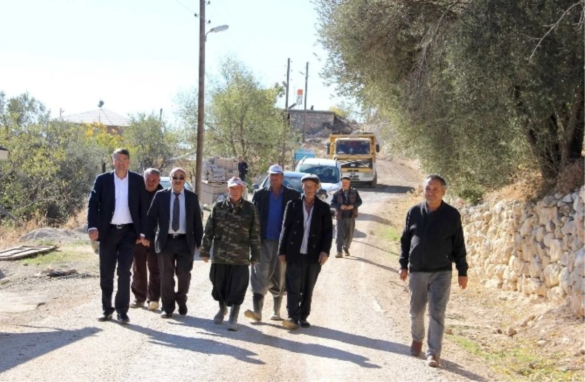 Silifke Belediyesi Mahallelerde Girmedik Sokak Bırakmıyor