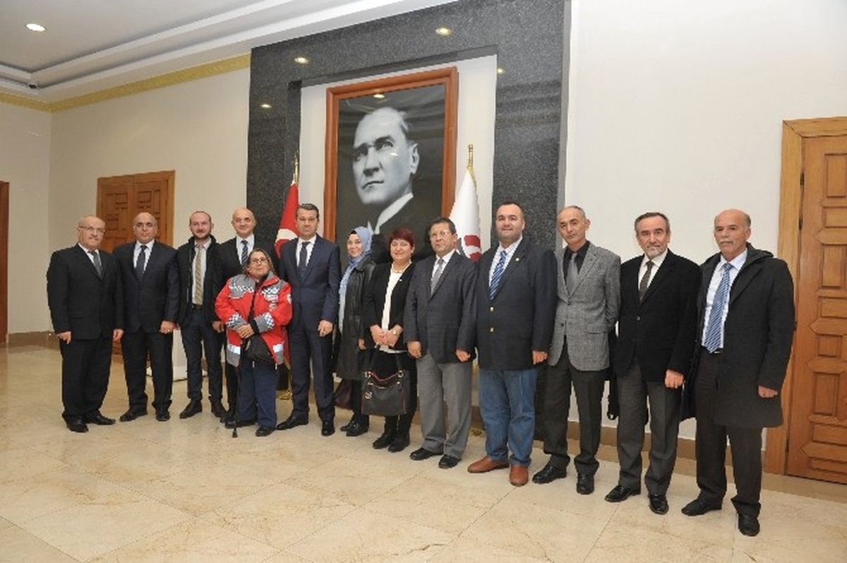 Vali Çelik: "Kültürümüzü Gelecek Nesillere Aktarmalıyız"