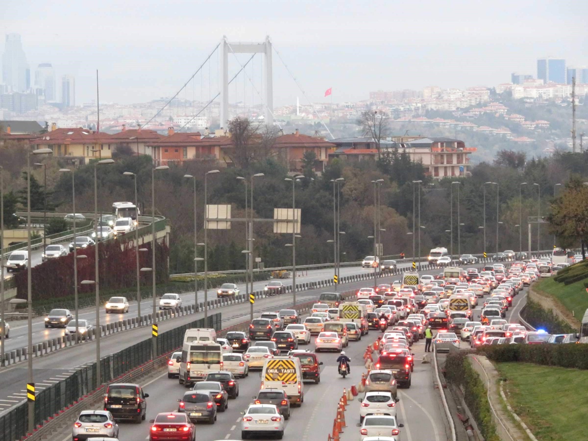 15 Temmuz Köprüsü\'ndeki Kaza Yoğunluğa Neden Oldu