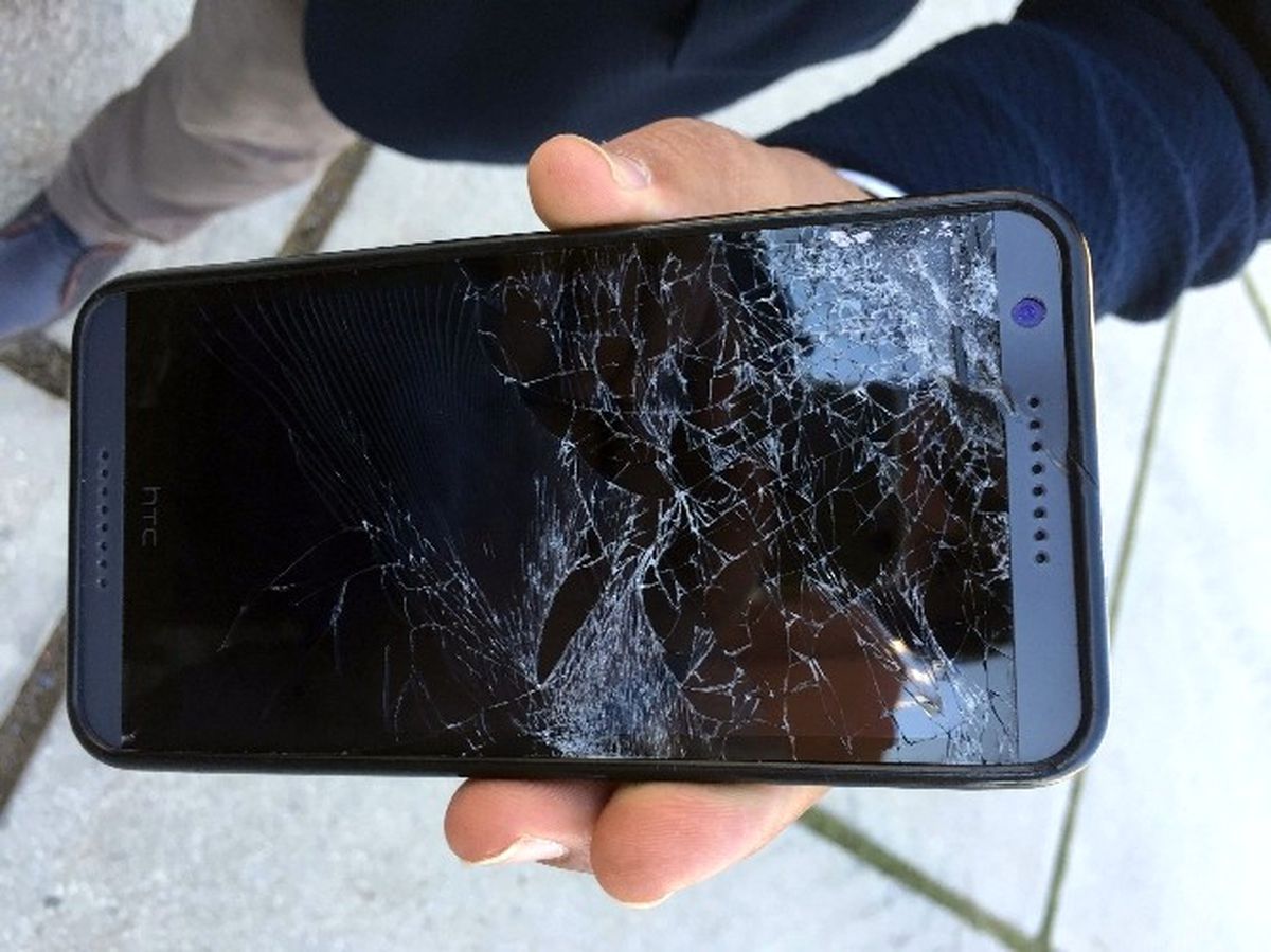 Adana'daki Saldırıda Müdürü Cep Telefonu Kurtarmış