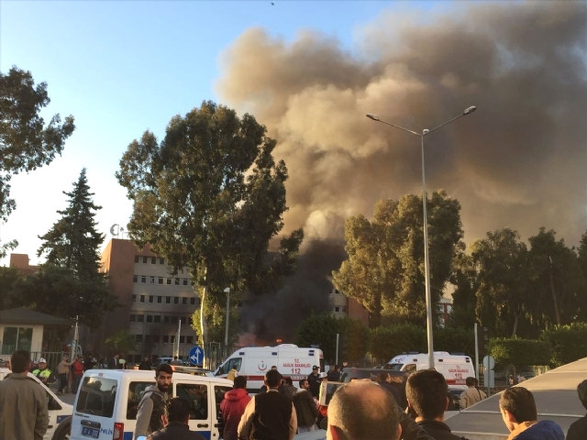 Adana Valiliği\'ne Bombalı Araçla Saldırı (8)