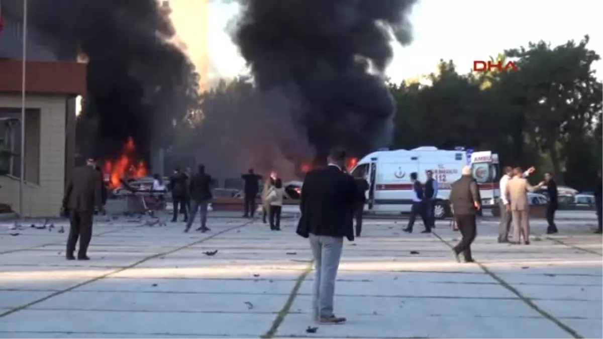 Adana Valiliği Önünde Patlama Meydana Geldi